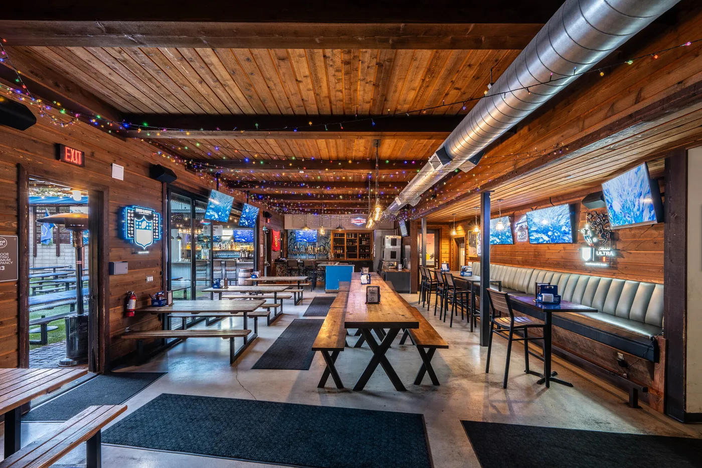 Indoor bar and dining room at Park 101 Carlsbad